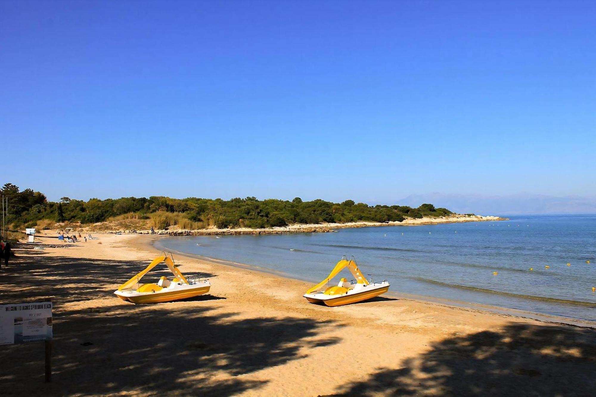 Appartamento Geraeumige Mit Zwei Schlafzimmern In Der Naehe Des Sandstrandes Peritheia